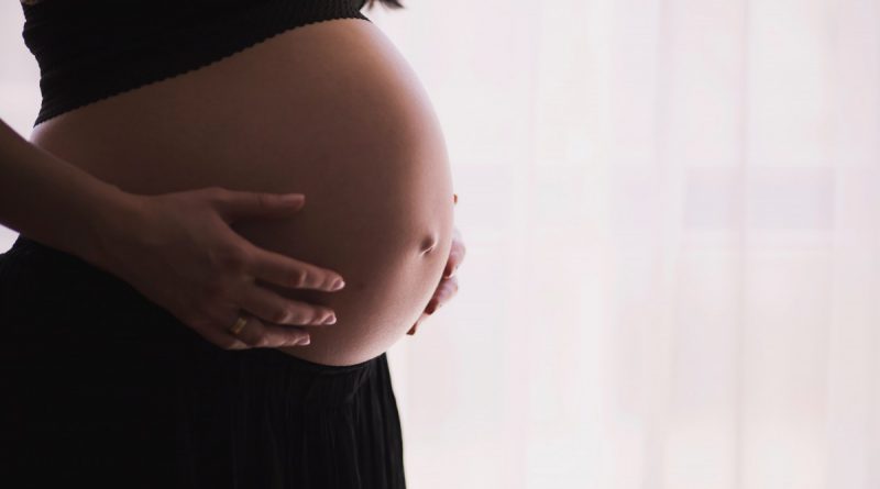 Why should I consider natural skin care when pregnant